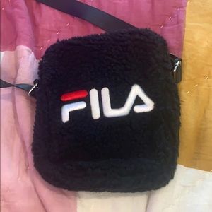fila essential crossbody bag